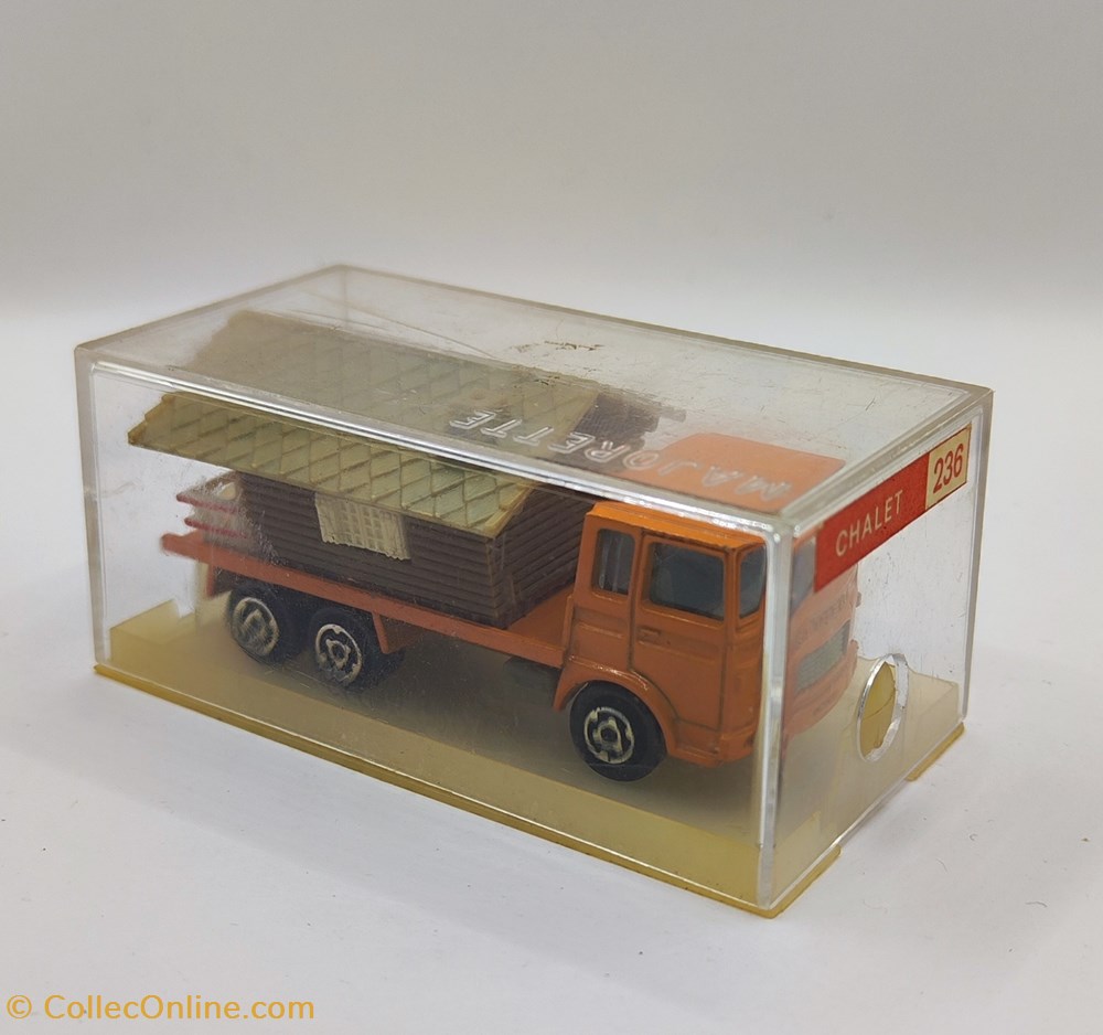 Majorette 200 - Saviem porte châlet MIB modeles reduits voitures majorette 200 saviem porte chalet mib