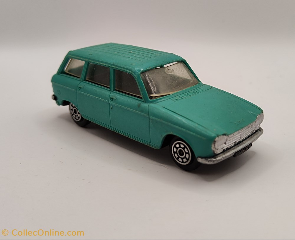Norev Plastigam - Peugeot 204 break turquoise modeles reduits voitures norev plastigam peugeot 204 break turquoise