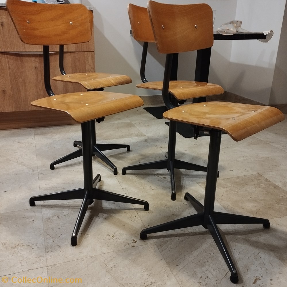 art antiquites meubles siege chaises atelier lot de 4 pied metal assise et dossier bois