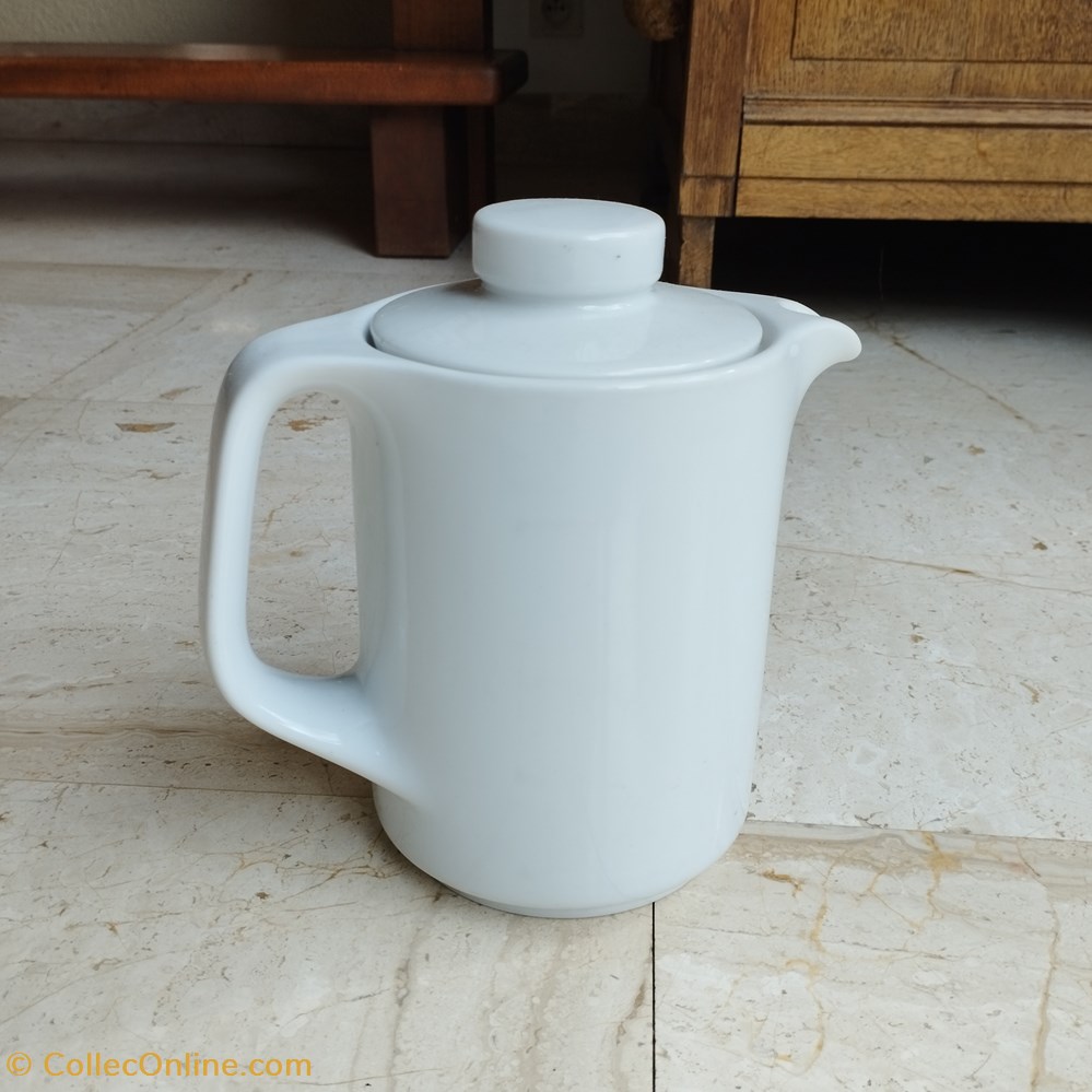 Porcelaine blanche - Théière Mitterteich bavaria art antiquites ceramiques poteries porcelaine blanche theiere mitterteich bavaria
