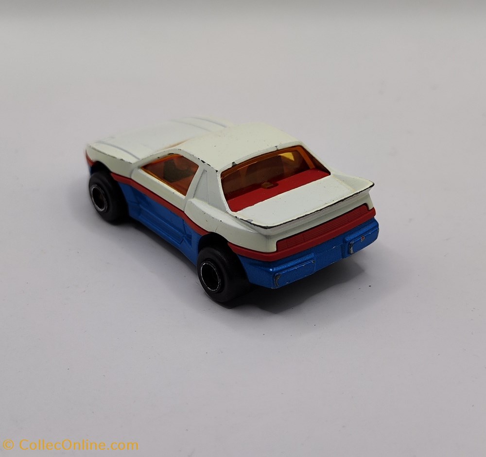 Majorette 200 - Pontiac Fiero modeles reduits voitures majorette 200 pontiac fiero