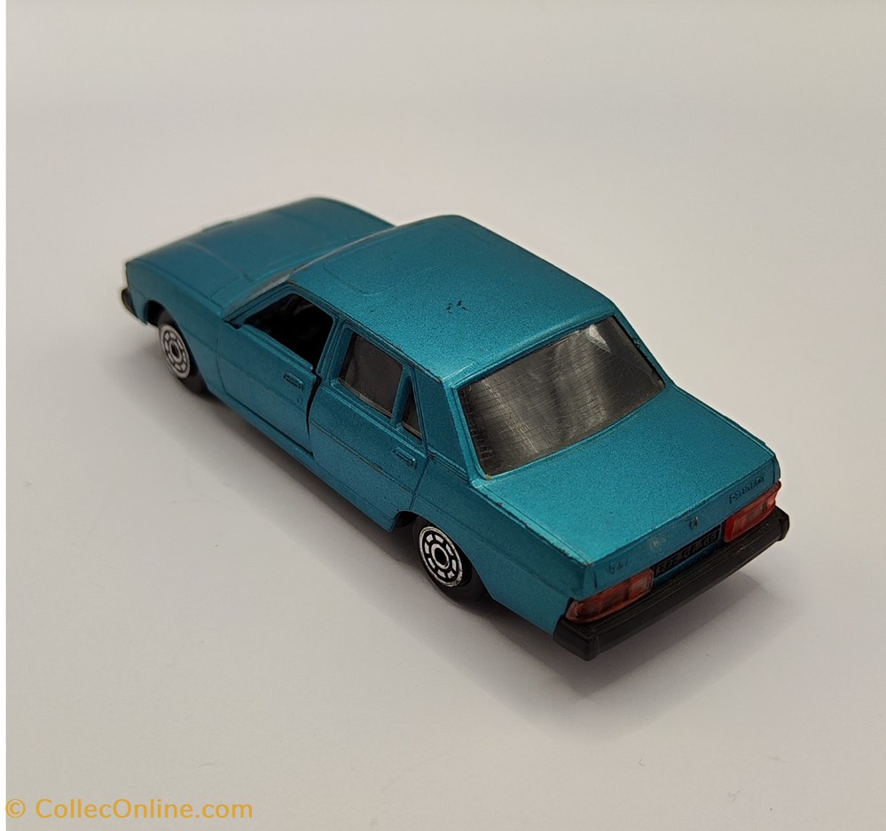 modeles reduits voitures norev jet car peugeot 604 bleu ciel
