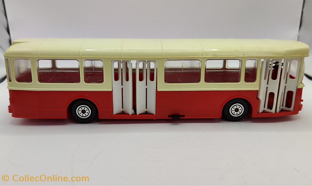 Norev - Saviem bus modeles reduits voitures norev saviem bus