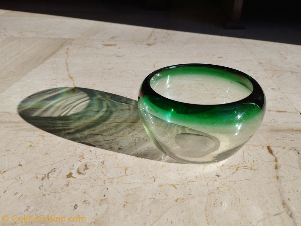 Verre Murano - Bol en verre bicolore vert et transparent art antiquites verrerie verre murano bol en verre bicolore vert et transparent