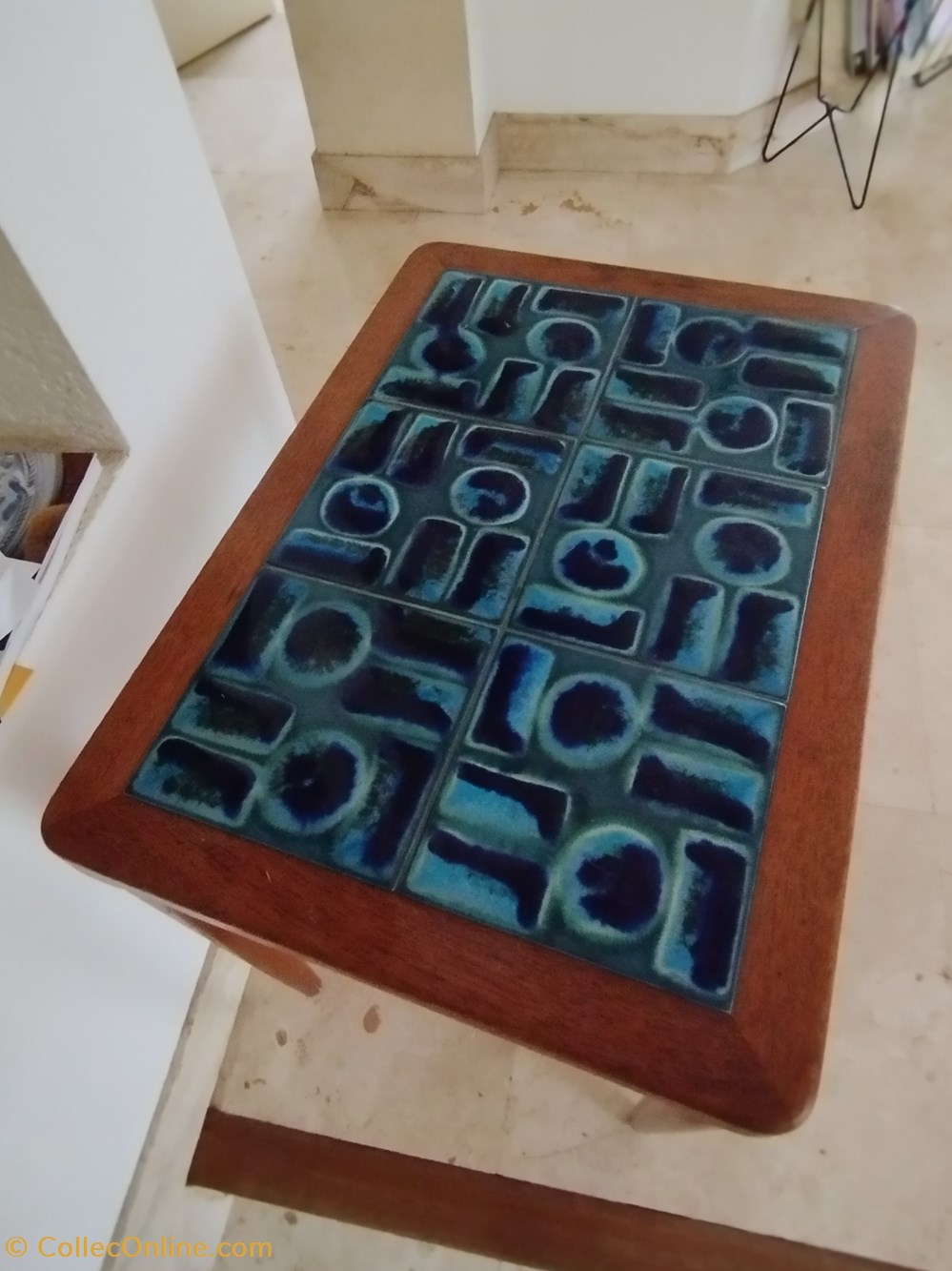 art antiquites meubles meuble appoint table scandinave teck et ceramique