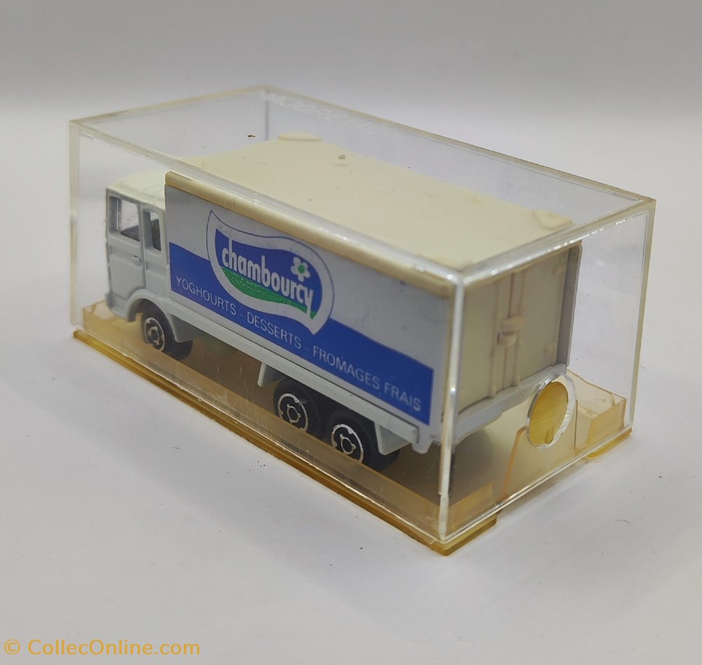 Majorette 200 - Saviem container Chambourcy MIB modeles reduits voitures majorette 200 saviem container chambourcy mib