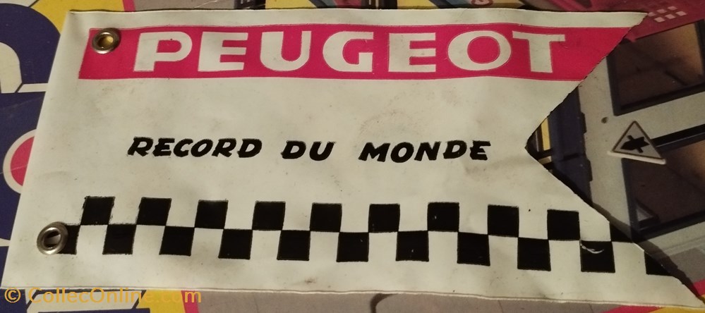 Fanion Peugeot cycle 1970s objets publicitaires fanion peugeot cycle 1970s