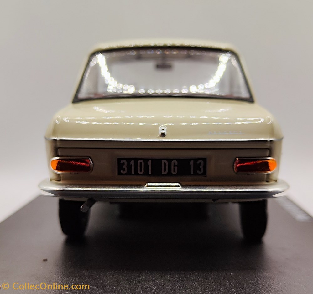 modeles reduits voitures altaya peugeot 204 berline 1 24