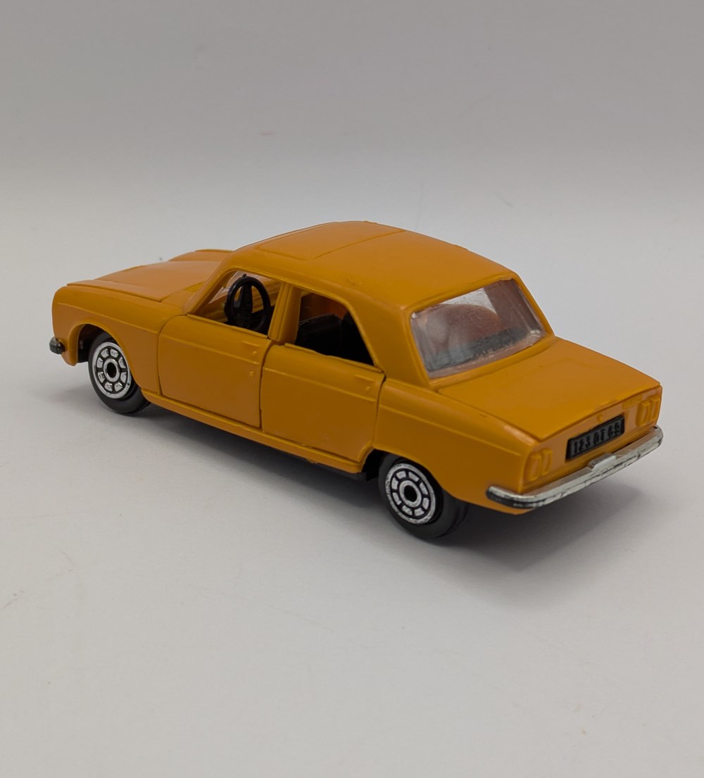 modeles reduits voitures norev plastigam peugeot 304 mandarine