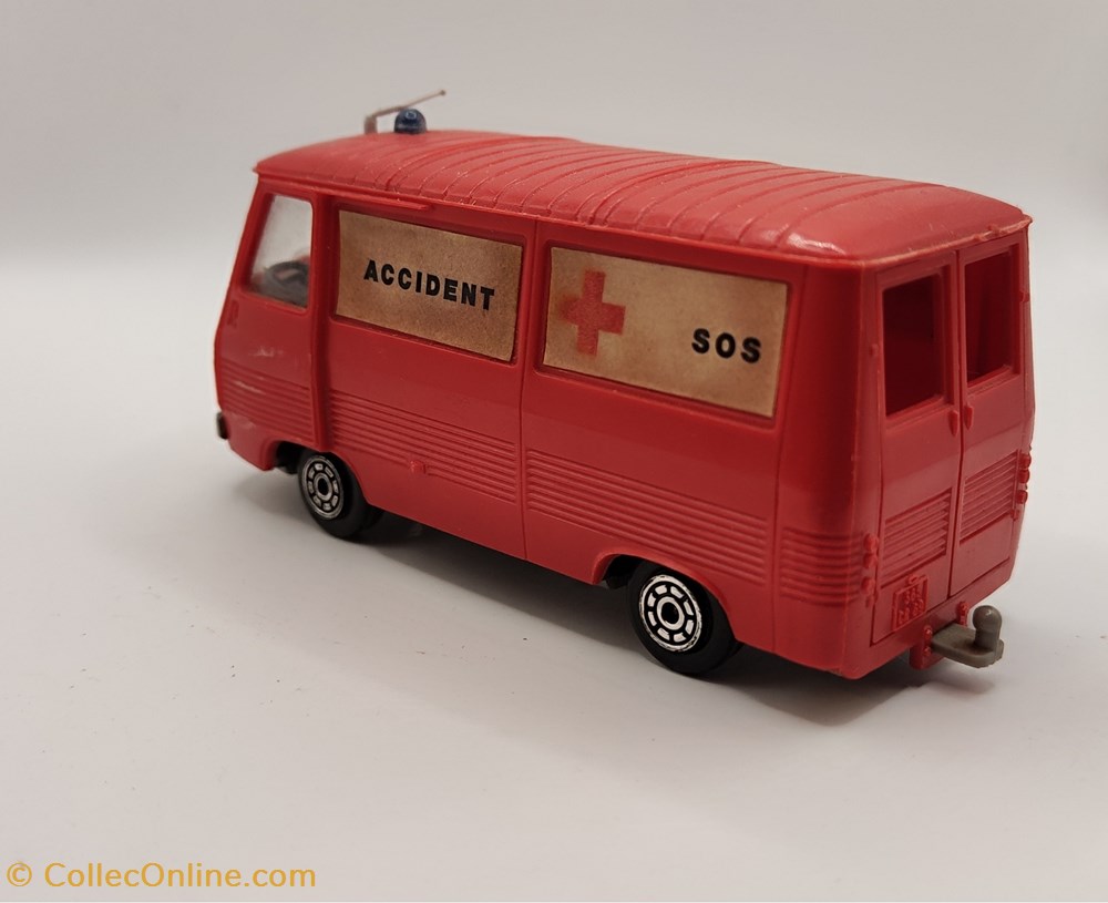 modeles reduits voitures norev plastigam peugeot j7 croix rouge
