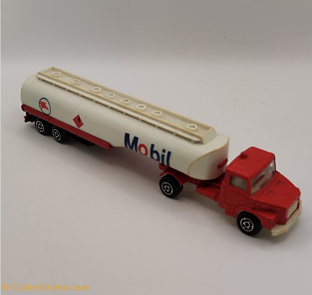 Majorette 300 - Scania semi citerne Mobil modeles reduits voitures majorette 300 scania semi citerne mobil