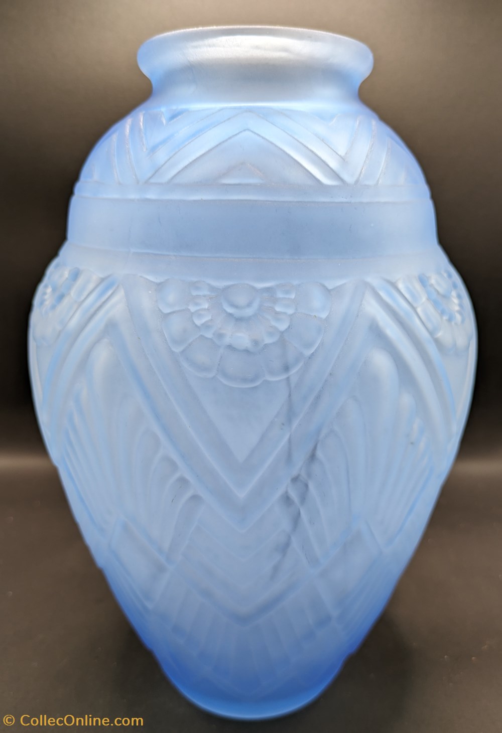Verre moulé pressé - Vase Etaleune modèle bleu 2 art antiquites verre moule presse vase etaleune modele bleu
