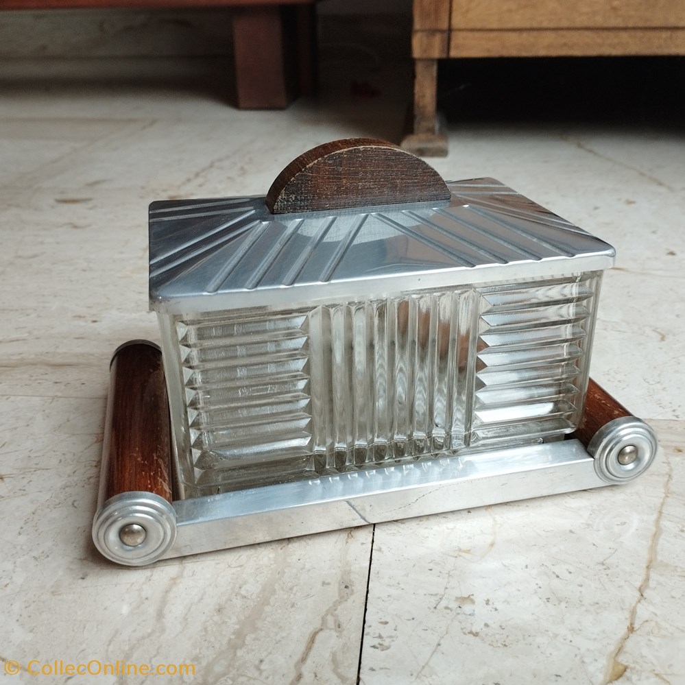 antiquites boites coffrets metal aluminium boite a biscuits art deco aluminium verre bois