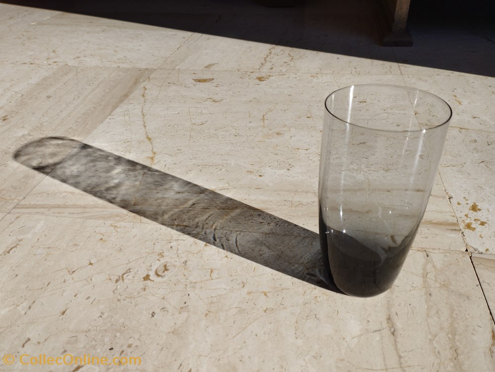art antiquites verre verre teinte fume noir