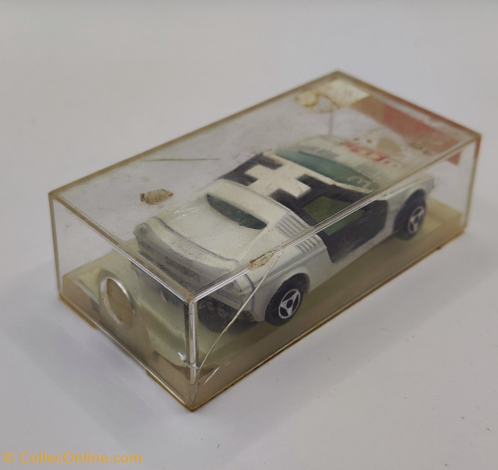 modeles reduits voitures majorette 200 bmw turbo
