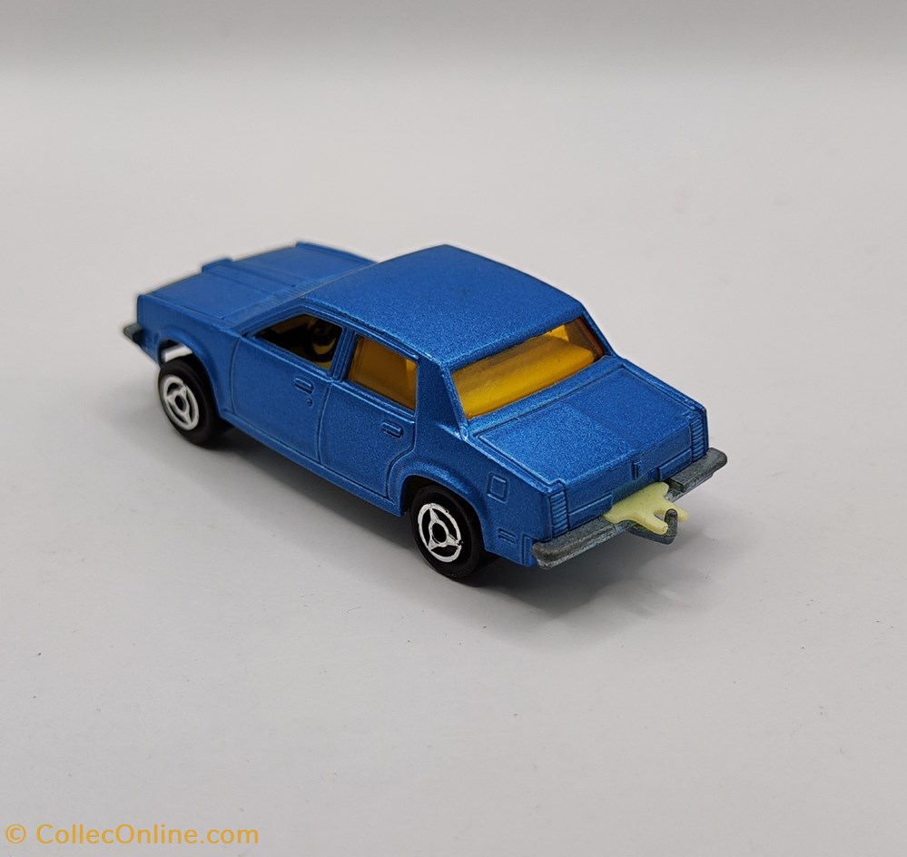 modeles reduits voitures majorette 200 cadillac oldsmobile