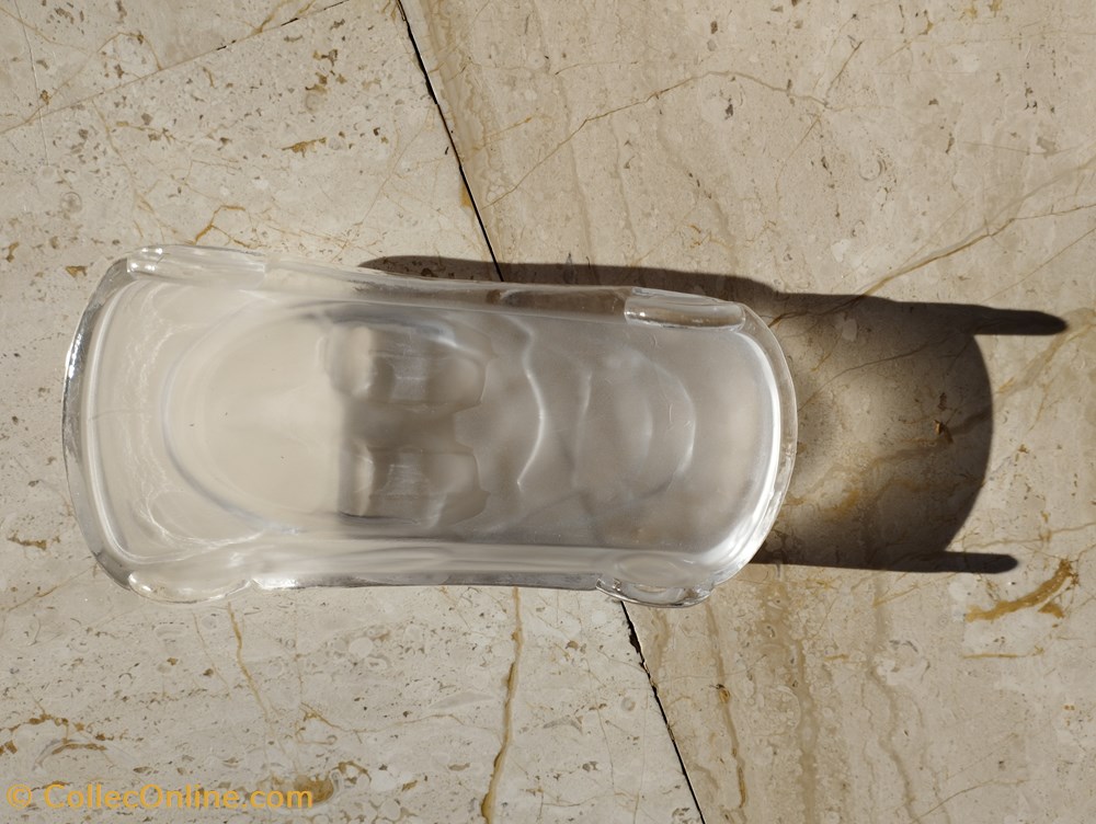 art antiquites verrerie verre moule presse voiture en cristal prototype laguna renault 90s