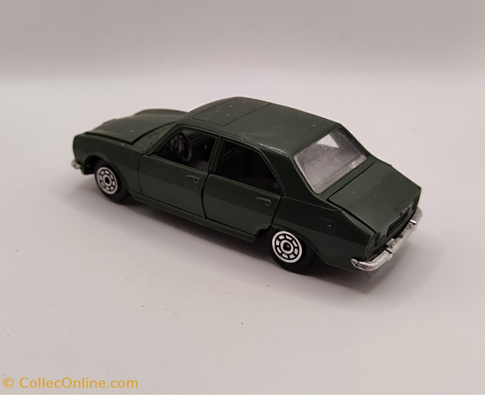 Norev Plastigam - Peugeot 504 vert foncé modeles reduits voitures norev plastigam peugeot 504 vert fonce