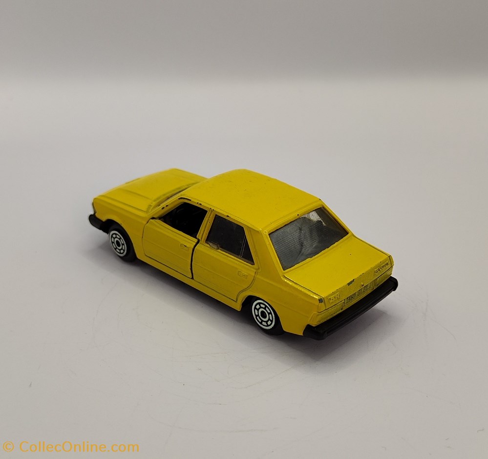 modeles reduits voitures norev jet car peugeot 305 jaune