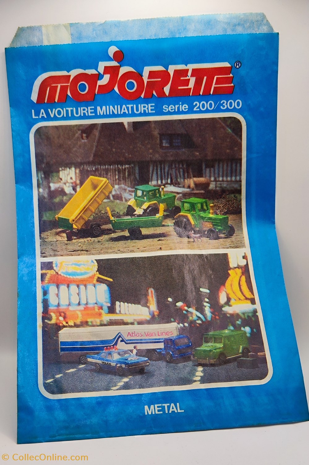 modeles reduits voitures majorette sachet papier de magasin x2