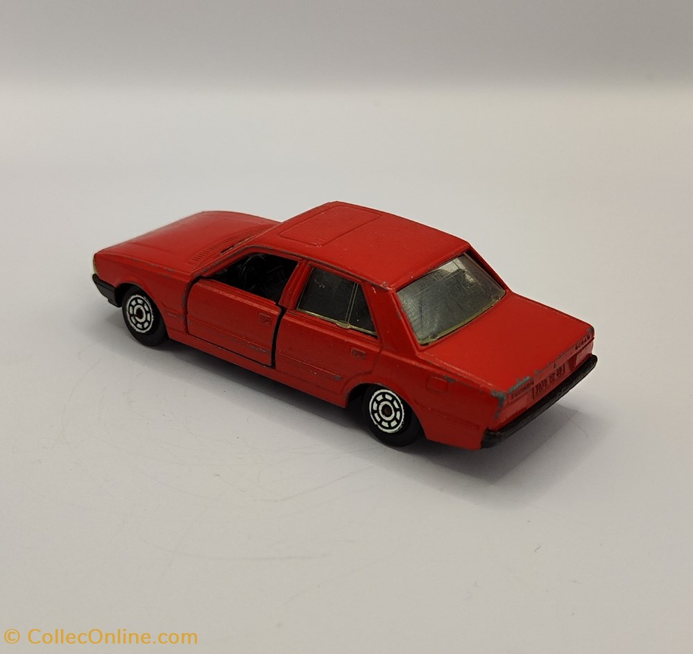 modeles reduits voitures norev jet car peugeot 505 rouge