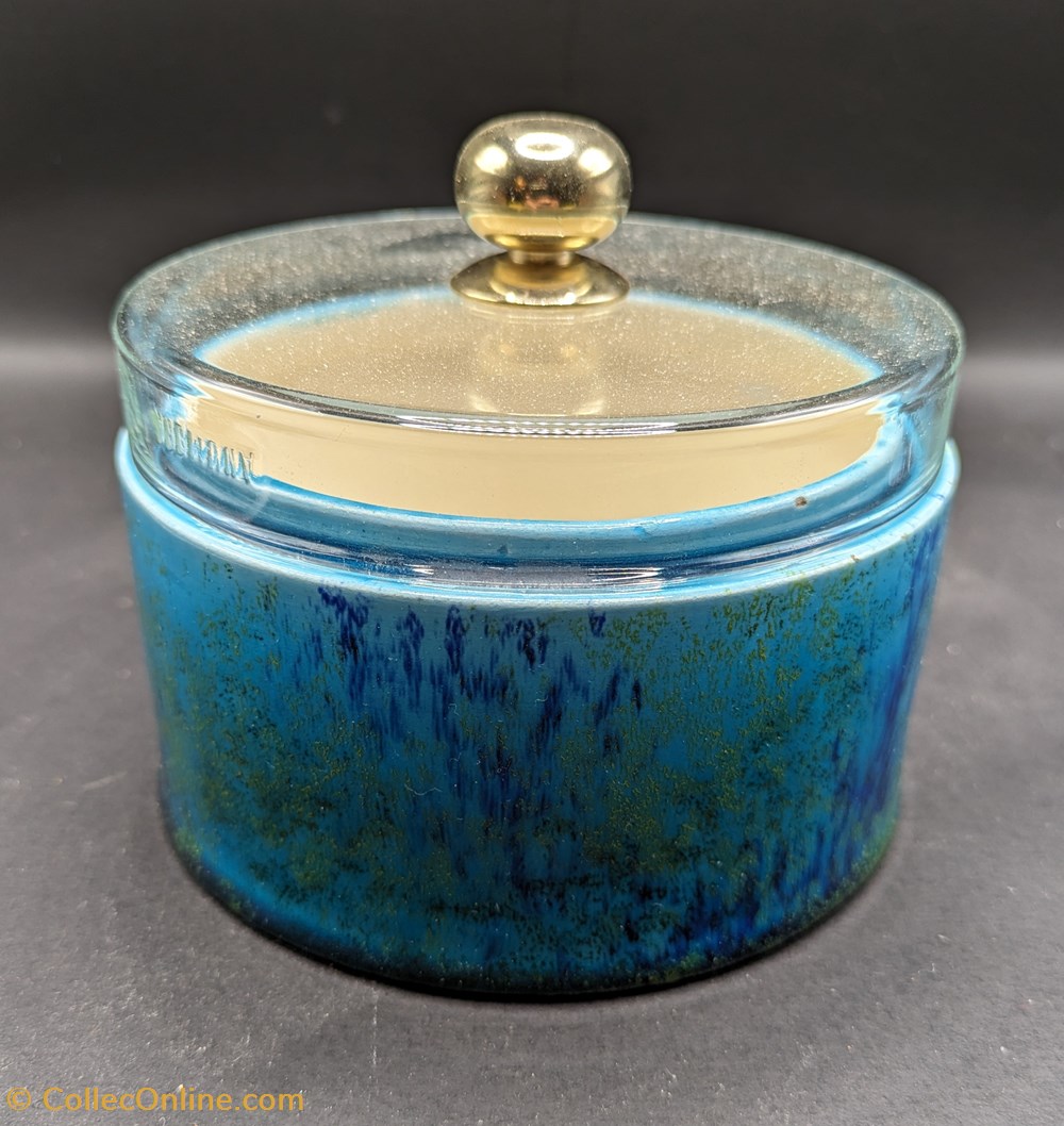 art antiquites ceramique boite a bijoux optat milet a couvercle en verre et bouton en laiton