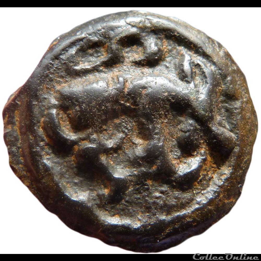 Série 24 DT 154 potin au guerrier courant et au loup / élan monnaie antique gauloise serie 24 dt 154 potin au guerrier courant et au loup elan