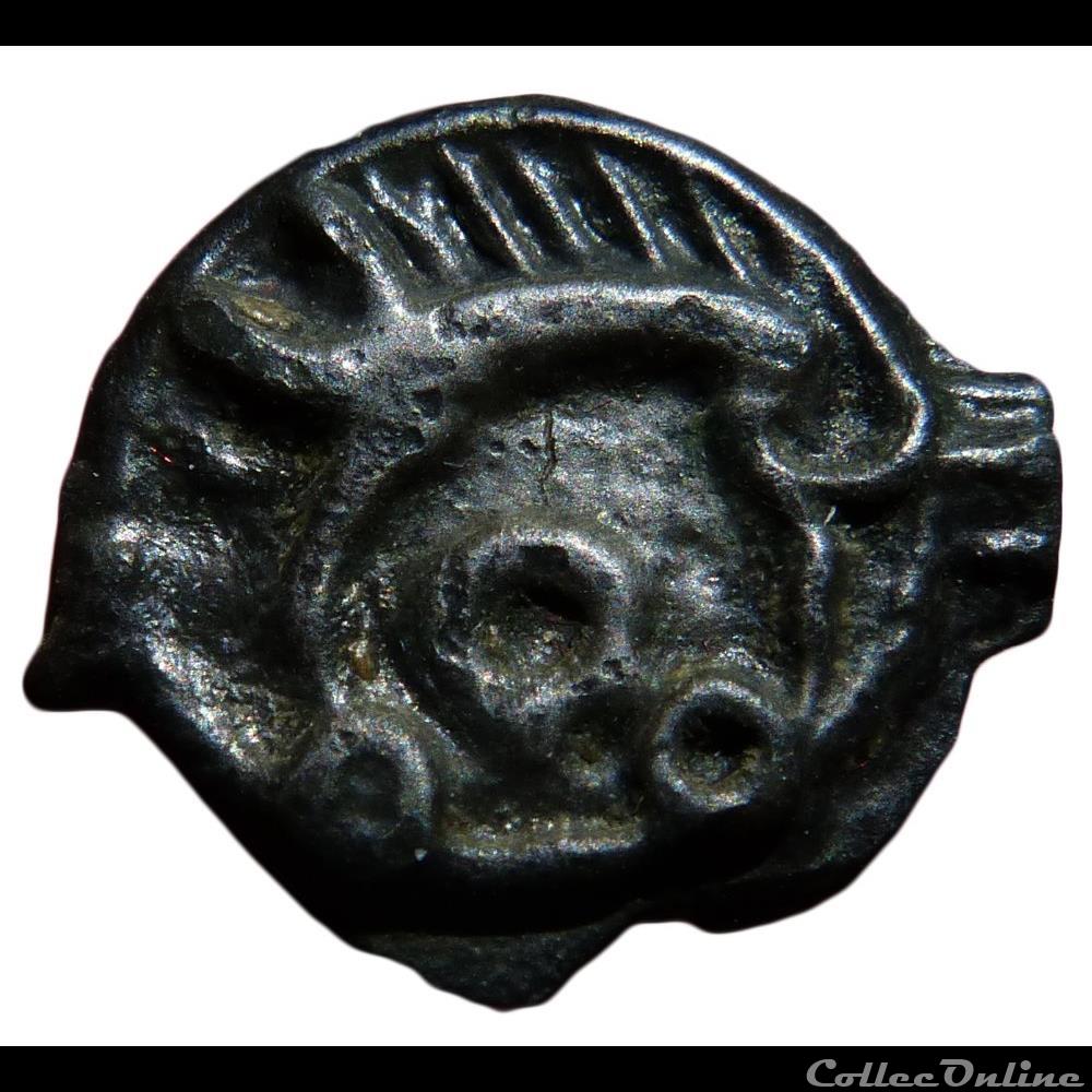 Série 38 ( classe I e ) potin à la tête d'indien monnaie antique gauloise serie 38 classe i e potin a la tete indien