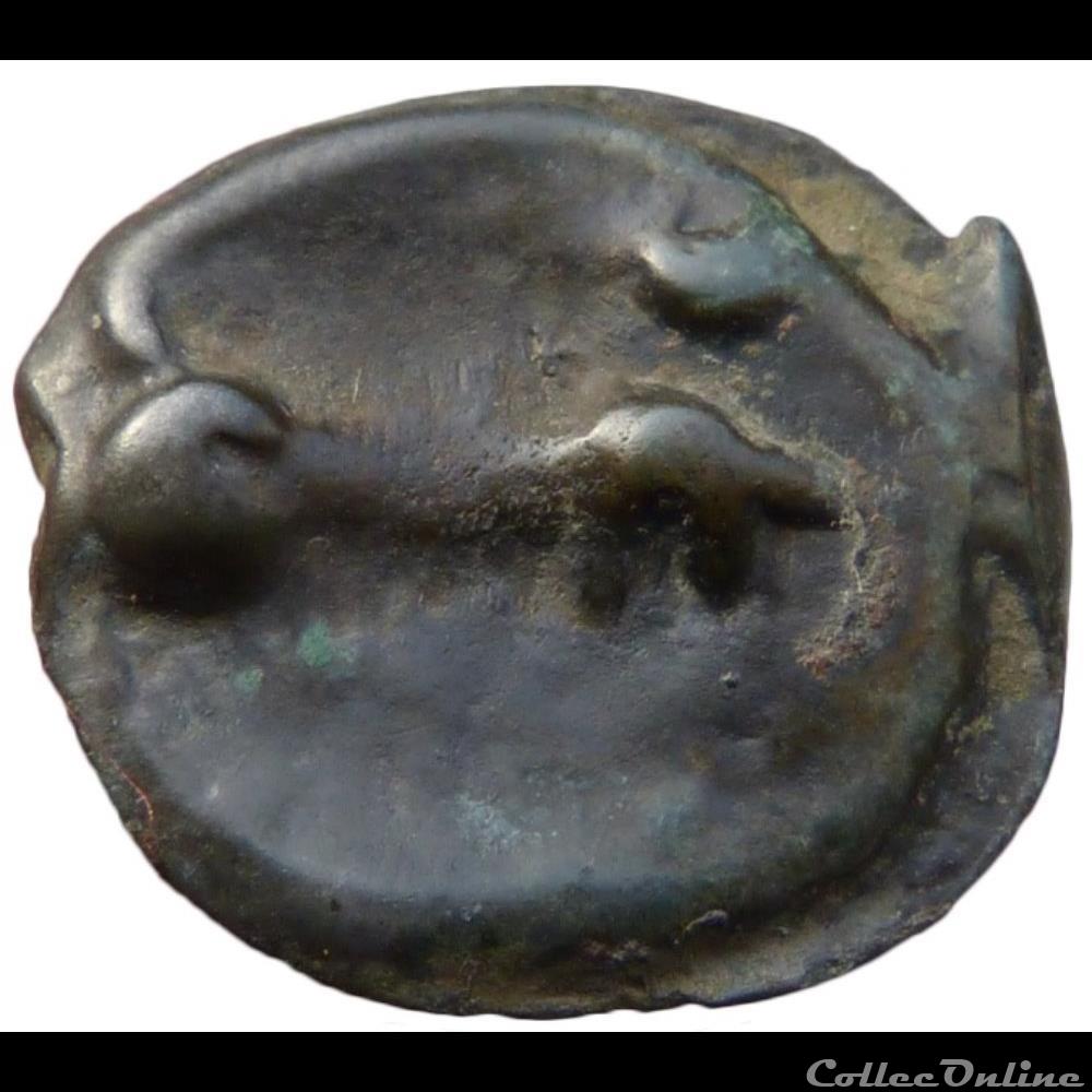 DT2625 Potin dégénéré au croissant monnaie antique gauloise dt2625 potin degenere au croissant