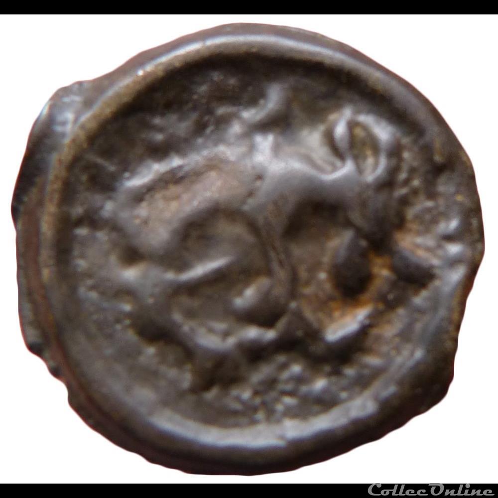 Série 24 DT 154 potin au guerrier courant et au loup / élan monnaie antique gauloise serie 24 dt 154 potin au guerrier courant et au loup elan