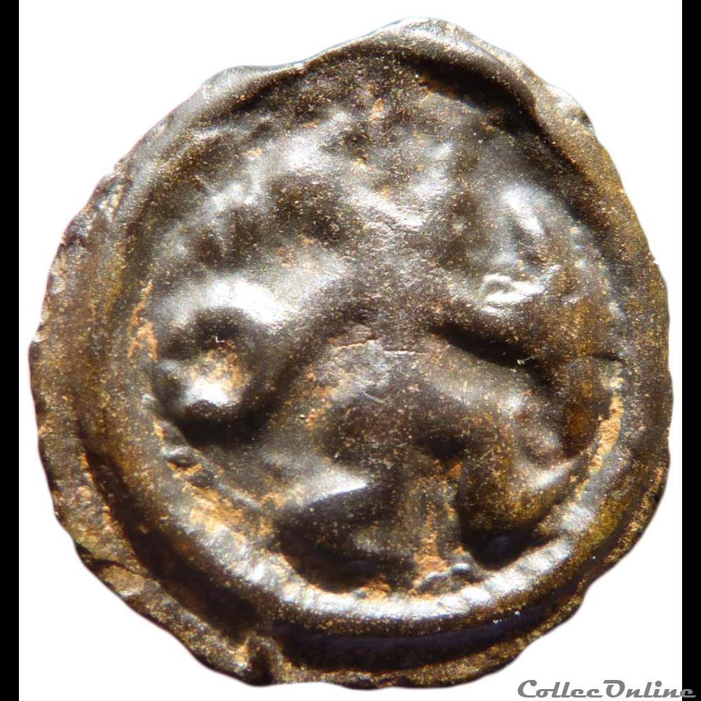 Série 24 DT 154 potin au guerrier courant et au loup / élan monnaie antique gauloise serie 24 dt 154 potin au guerrier courant et au loup elan