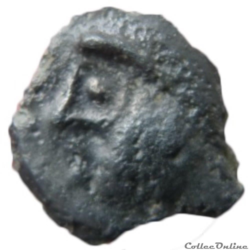 Série 24 DT 151 Potin à la tête de face visage sous le sanglier monnaie antique gauloise serie 24 dt 151 potin a la tete de face visage sous le sanglier