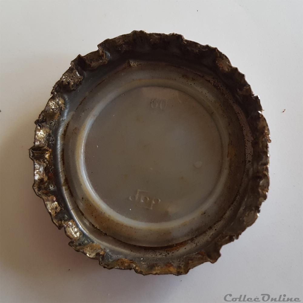 Les années qui comptent I - dap - Blanche - 1956 3 capsule muselet biere allemagne les annees qui comptent i dap blanche 1956