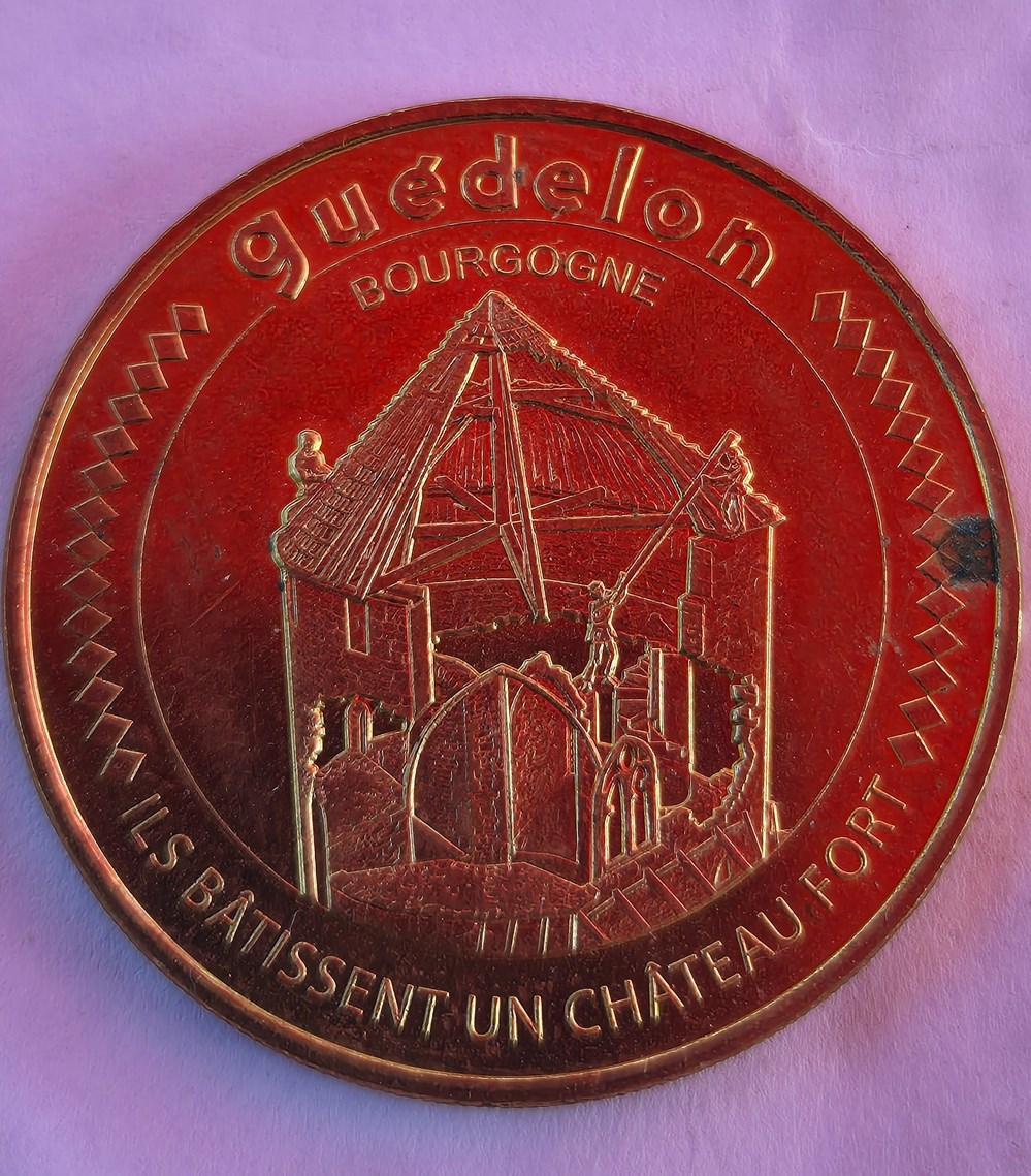 medailles france touristiques chateau de guedelon 2018