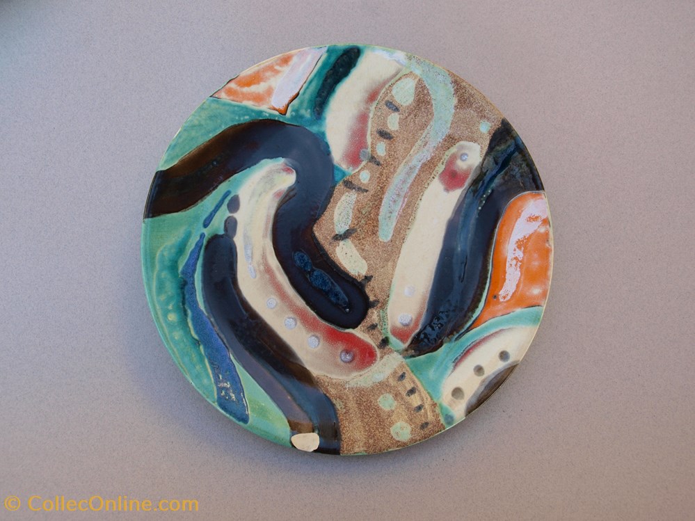 art antiquites ceramiques poteries assiette