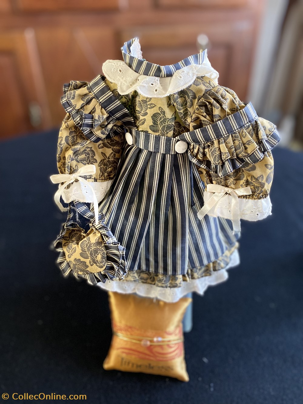 robe poupée de collection à bretelles jeux jouets poupees robe poupee de collection a bretelles