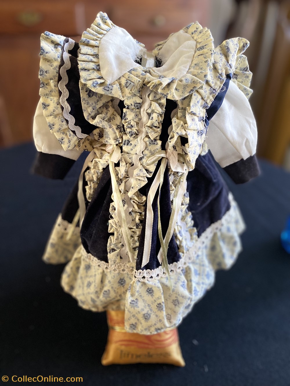 robe poupée de collection froufrou jeux jouets poupees robe poupee de collection froufrou