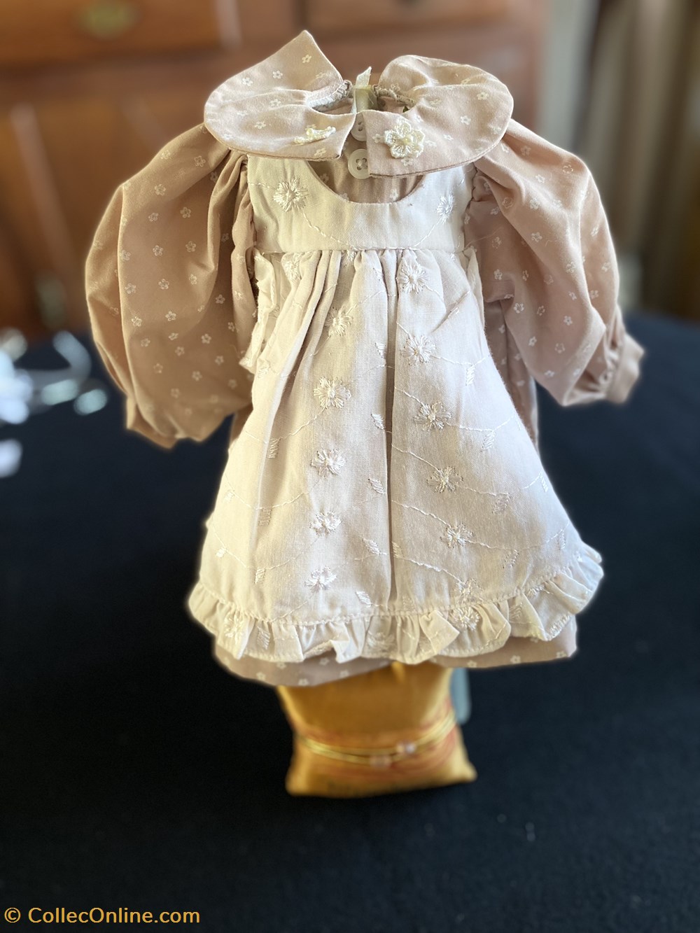 robe poupée de collection de Printemps jeux jouets poupees robe poupee de collection de printemps