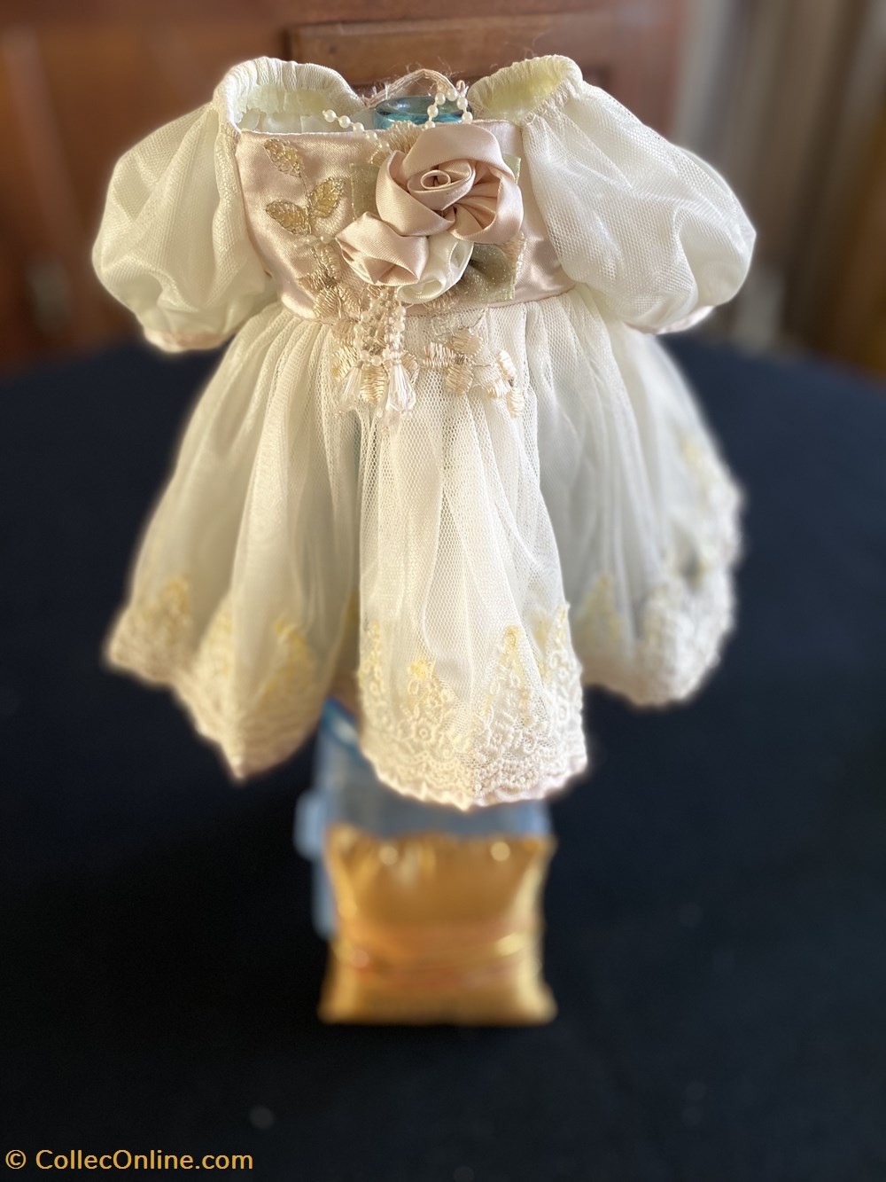 robe poupée de collection mini à la Rose jeux jouets poupees robe poupee de collection mini a la rose