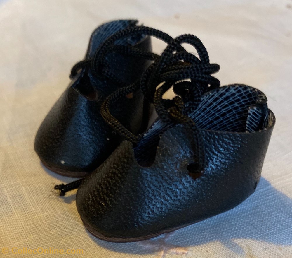 chaussures de poupées de Collection 2 vetements et accessoires chaussures de poupees de collection