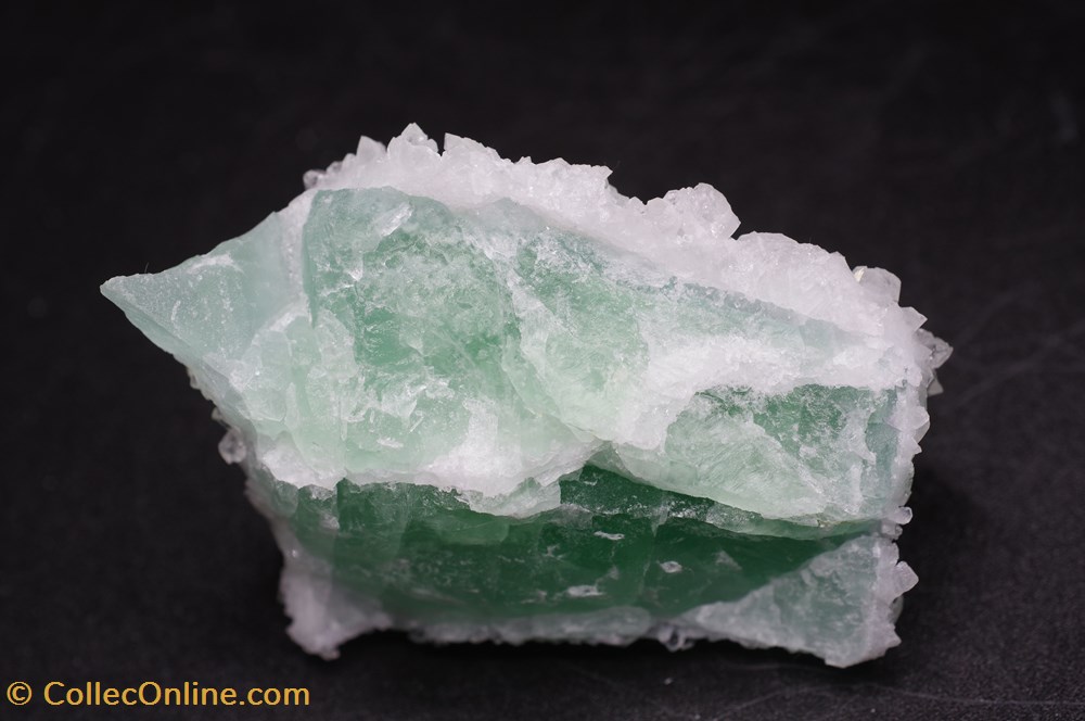 Fluorite et Quartz mineraux meteorites fluorite et quartz