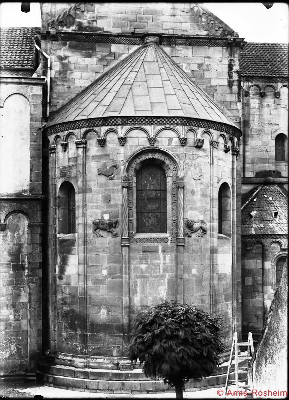 Détails Eglise Saints-Pierre-et-Paul vers 1900 (plaques du fonds Grau) 2 divers details eglise saints pierre et paul vers 1900 plaques du fonds grau