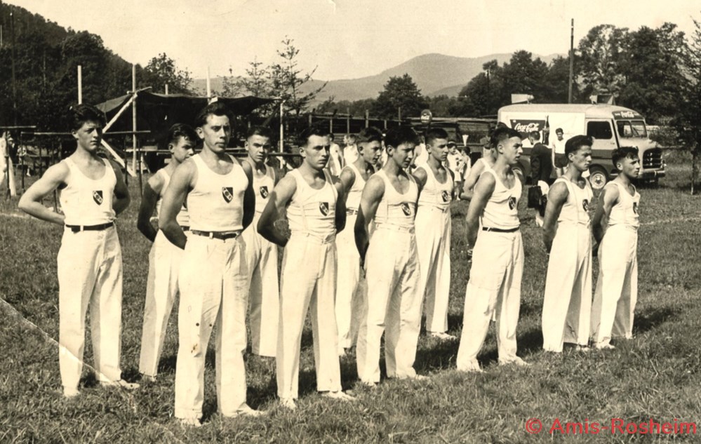 divers le cercle catholique aloysia de 1945 a 1960 les gymnastes et le theatre alsacien