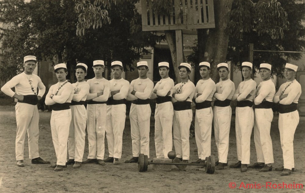 Le Cercle Catholique Aloysia de 1930 à 1935 2 divers le cercle catholique aloysia de 1930 a 1935