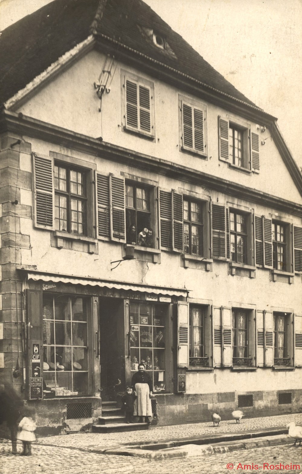 Les commerces au début du XXe siècle 2/2 2 divers les commerces au debut du xxe siecle 2 2