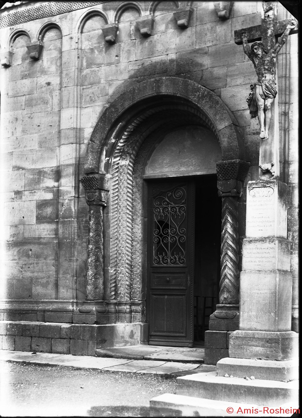 Détails Eglise Saints-Pierre-et-Paul vers 1900 (plaques du fonds Grau) divers details eglise saints pierre et paul vers 1900 plaques du fonds grau