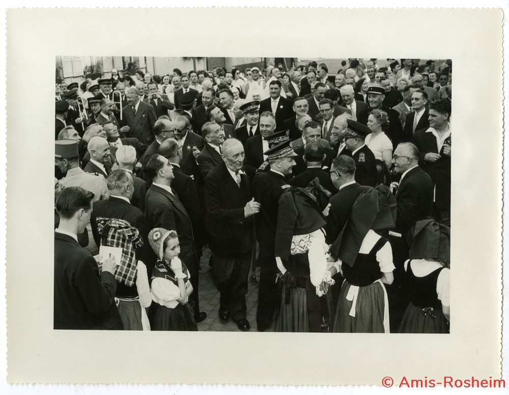 divers visite du president coty a rosheim le 5 juillet 1957