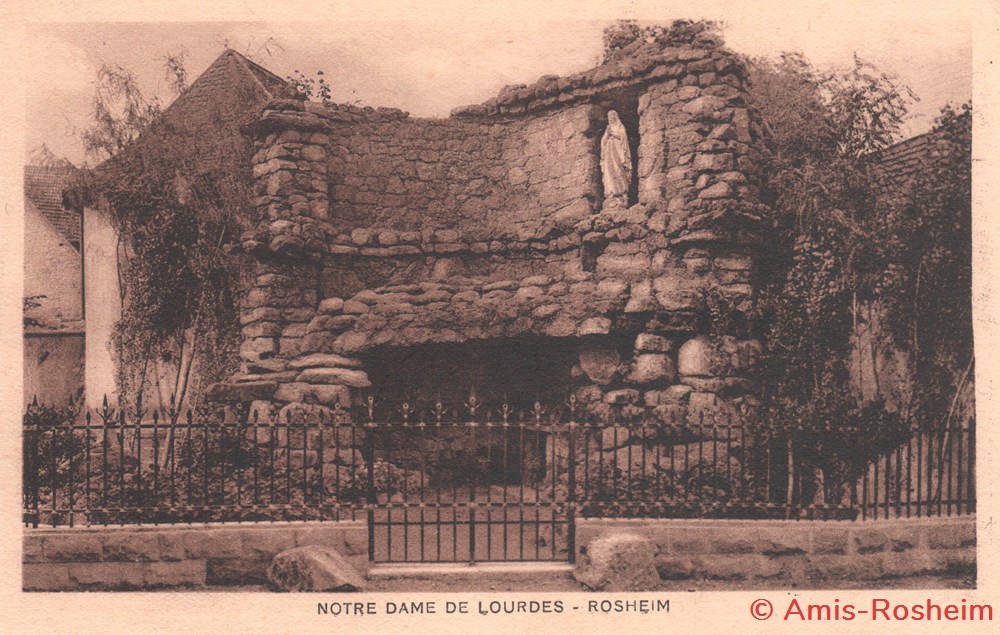 Saints-Pierre-et-Paul : Chapelle Notre-Dame des Sept Douleurs et chemin de croix 7 divers saints pierre et paul chapelle notre dame des sept douleurs et chemin de croix