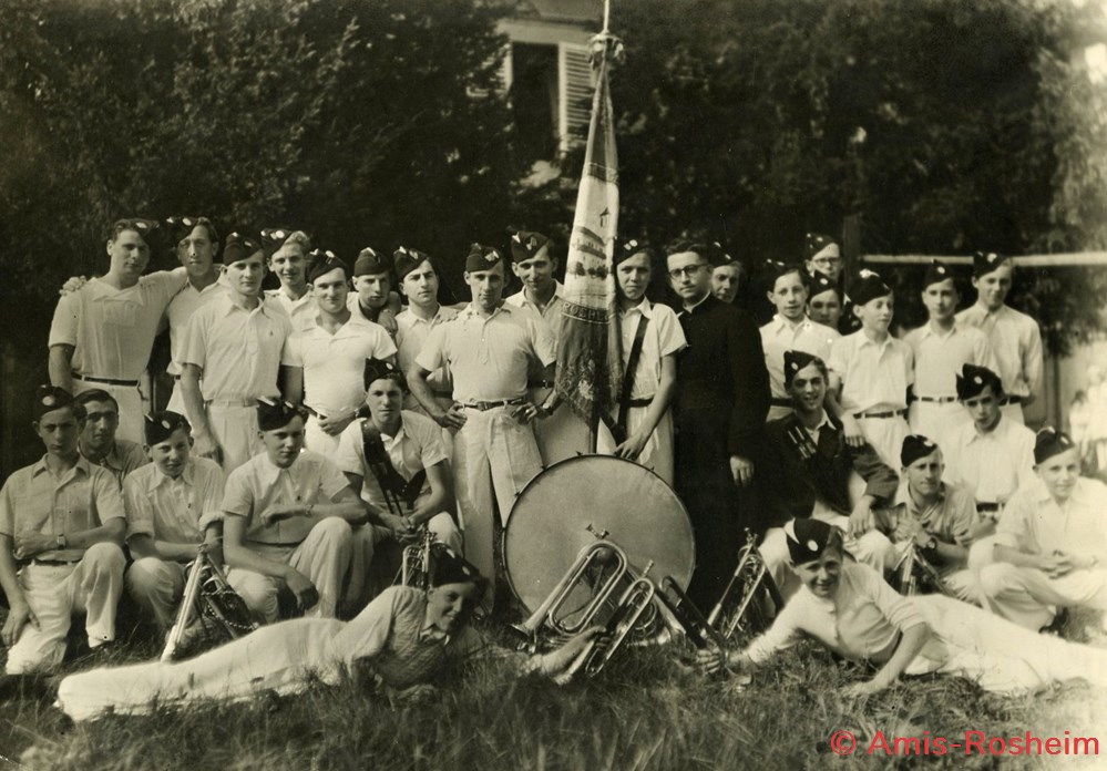 divers le cercle catholique aloysia de 1945 a 1960 les gymnastes et le theatre alsacien