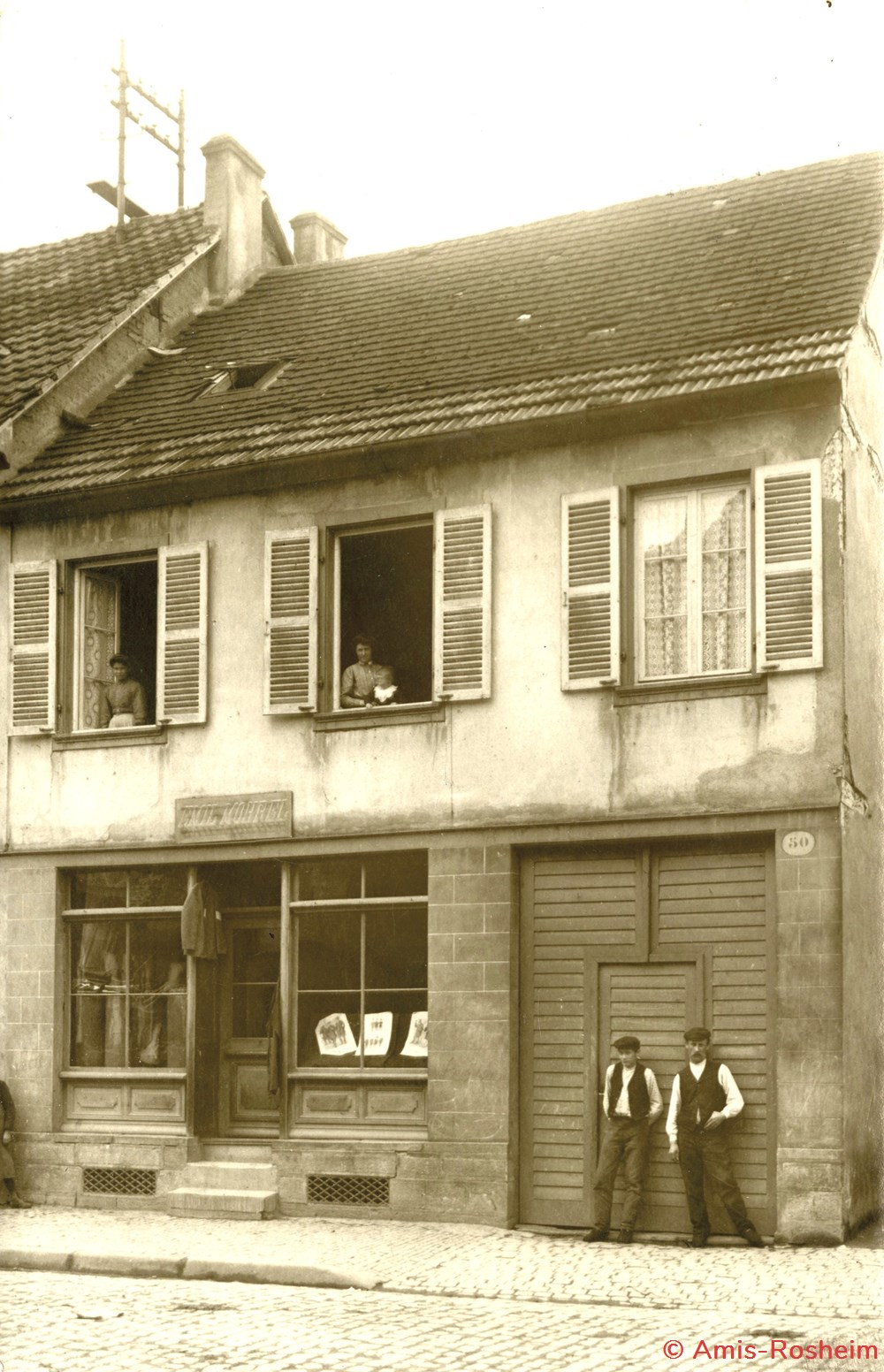 Les commerces au début du XXe Siècle (1/2) 3 divers les commerces au debut du xxe siecle 1 2